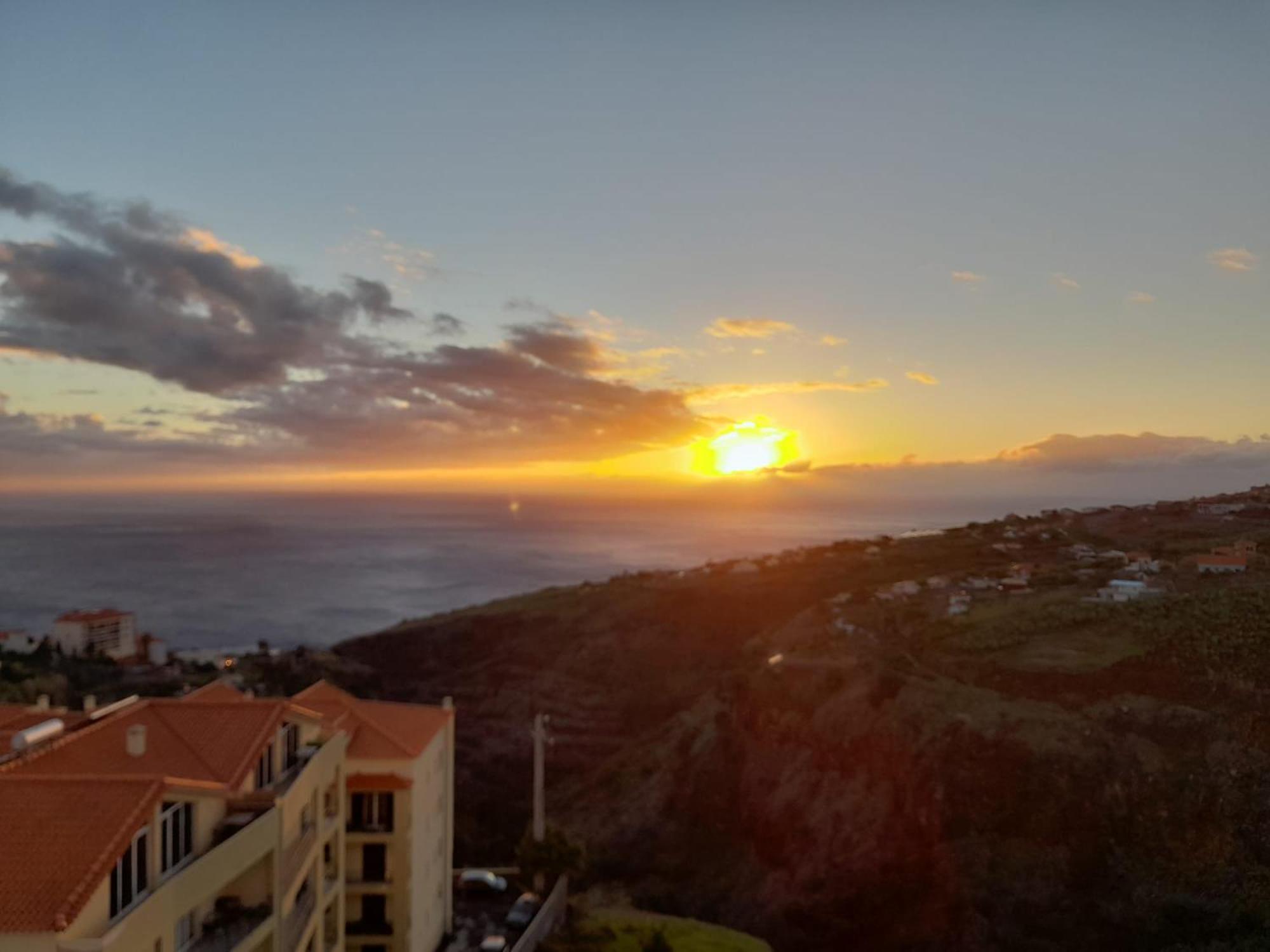 Sunset Star With Sea View Lejlighed Calheta  Eksteriør billede